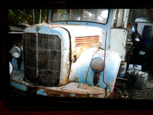 ขายครับ รถเบนซ์ 6 ล้อ โบราณ เครื่องยนต์ ดีเซล อีซูซุ 6 สูป