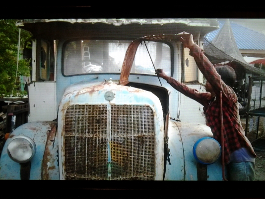 ขายครับ รถเบนซ์ 6 ล้อ โบราณ เครื่องยนต์ ดีเซล อีซูซุ 6 สูป