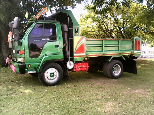 ขายหกล้อดั้ม 195 แรง ประกอบนอกทั้งคัน รถสวยสมบูรณ์สุดๆ ครับ