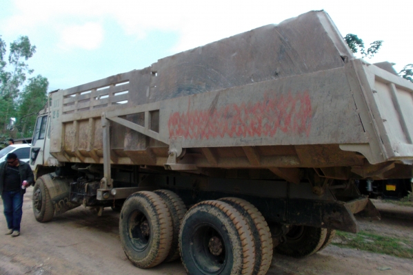 ขายด่วนรถสิบล้อFN527TFชีL4517ดรั้มท้องเรือเครือง220แรงม้า ขายด่วนรถสิบล้อFN527TFชีL4517ดรั้มท้องเรือเครือง220แรงม้า