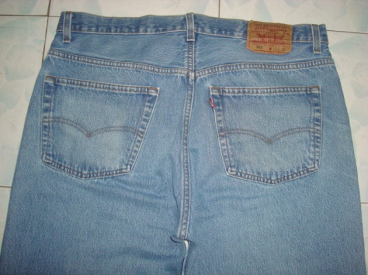 # 9011 # ยีนส์ Levi's 501 ผ้าทราย ของแท้ มือสอง เอว 39 ยาว 30นิ้วครึ่ง เนื้อทรายสวย ตะเข็บสวย made in usa # 9011 # ยีนส์ Levi's 501 ผ้าทราย ของแท้ มือสอง เอว 39 ยาว 30นิ้วครึ่ง เนื้อทรายสวย ตะเข็บสวย made in usa