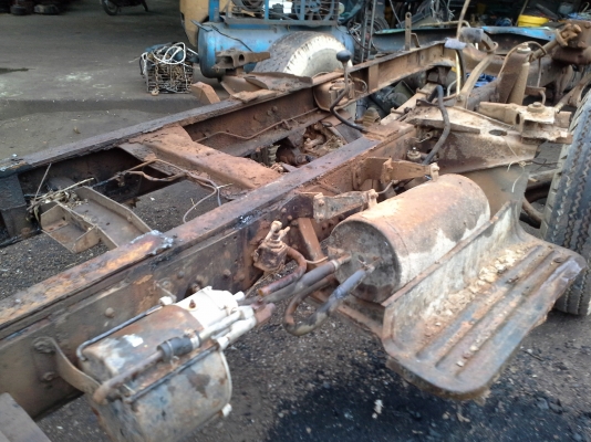 ขายคัดซีสิบล้อหน้ายาว