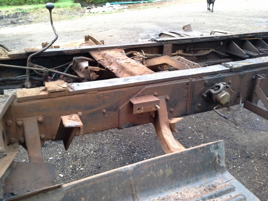 ขายคัดซีสิบล้อหน้ายาว