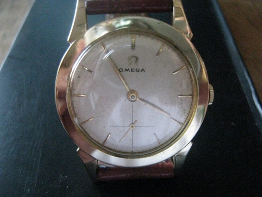 โอเมก้า ไขลาน โกลด์ฟิลด์ทั้งเรื่อน สวยตัวเรือนบางมาก เดิมทุกชิน เดินดีมากๆ ราคาไม่แพงครับ