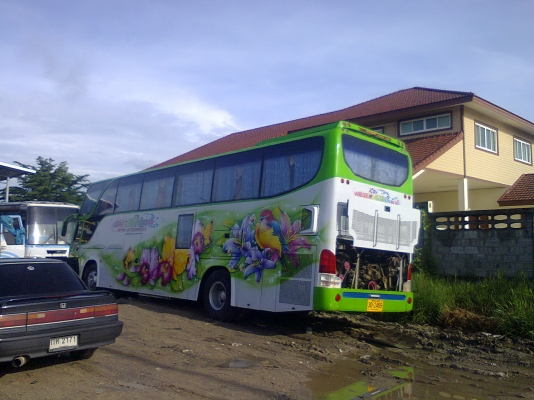 รถแอร์ชั้นครึ่ง พร้อมใช้งาน