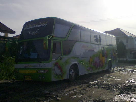 รถแอร์ชั้นครึ่ง พร้อมใช้งาน