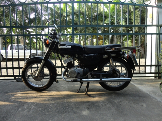 k 125 ทะเบียนพร้อมโอนครับ ขาดต่อไม่ถึง6เดือน ราคาลดสุดๆแล้ว22000ครับ