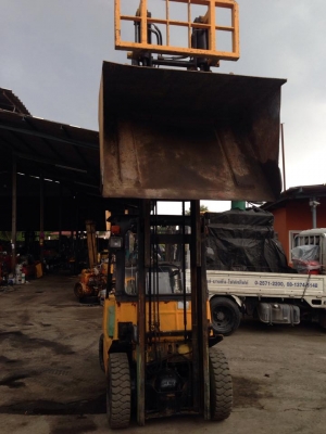 ขาย ฟอล์คลิฟต์ 2.0 ตัน TCM FD20Z2 ดีเซล งาฮิ้งฟอล์ค+บุ้งกี๊ ขาย ฟอล์คลิฟต์ 2.0 ตัน TCM FD20Z2 ดีเซล งาฮิ้งฟอล์ค+บุ้งกี๊