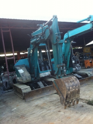 ขายรถขุด KOMATSU PC50UU-1 เก่านอก เอกสารอินวอยมีให้ครบ โทร.080-4912663 เจ้วรรณ