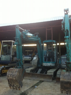 ขายรถขุด KOMATSU PC50UU-1 เก่านอก เอกสารอินวอยมีให้ครบ โทร.080-4912663 เจ้วรรณ