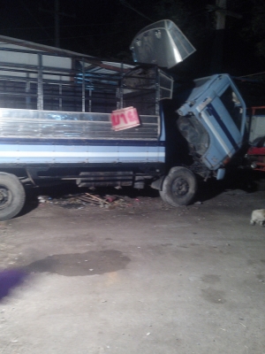 รถบรรทุก6ล้อกลาง