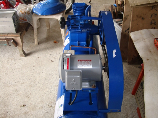 ขายปั๊มลม PUMA 148 ลิตร สภาพ 99\%