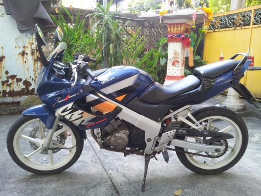 ขาย CBR 150 R มือแรกปี45 เครื่องเดิม คาร์บูเดิม สีสวย พร้อมใช้ ขาย CBR 150 R มือแรกปี45 เครื่องเดิม คาร์บูเดิม สีสวย พร้อมใช้