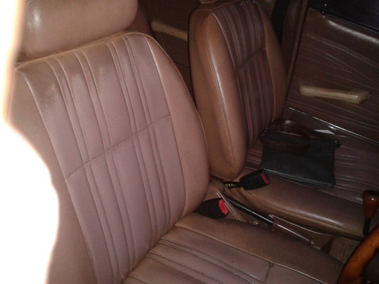 ขาย dutsun stanza pa10 ปี 1981 สภาพดี 28000ลดราคาจะไปซื้อมอไซค์คับ