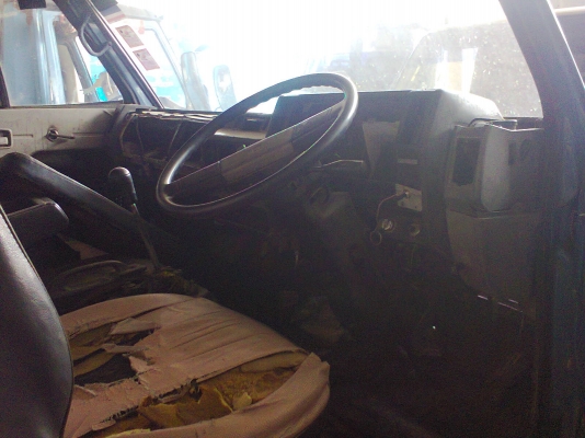 (ไม่เอาตู้ 290,000 ด่วน)ขาย NPR58P ยาว 5 เมตร เฟือง F หน้า- หลัง เครื่อง 4BE1  110แรง เครื่องดี แชชซีสวย พวงมาลัย power