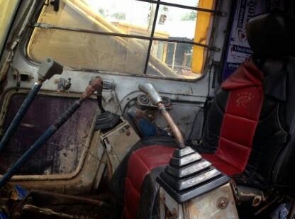 ***ขายแล้วครับขอบคุณ Truck2hand ขาย แบกโฮ KOBELKO MARK/// SK200 เก๋งเทาแท้ ซีเรียลสูง 17,349 สภาพจัด เครื่องเดิมปั๊มเดิม ใช้งานปกติ ไม่โหลดเลย ช่วงล่างเต็ม เอวใหม่แน่นเปรียะ โซ่ ใบแทรก สภาพสวย ไฟฟ้าตัด เอกสารเล่มทะเบียนครับ พร้อมใช้ พร้อมลุยงาน ราคาต่อรอง