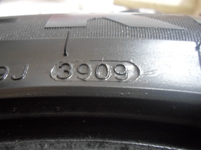 ยาง,KUMHO 195/55R15 หนึ่งคู่ถูกๆครับ ยาง,KUMHO 195/55R15 หนึ่งคู่ถูกๆครับ
