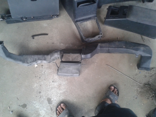 ขายท่อลมแอร์A31 มี2ชุด ขายถูกฝุดฝุด