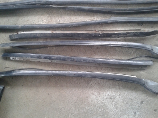 ขายยางขอบกระจก A31