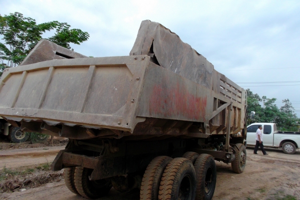 ขายด่วนรภสิบล้อหลงโบTFชีL4517เครือง220แรงม้าปี40