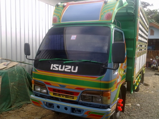 ขายหกล้อดั้ม อีซุ