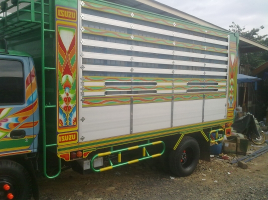 ขายหกล้อดั้ม อีซุ