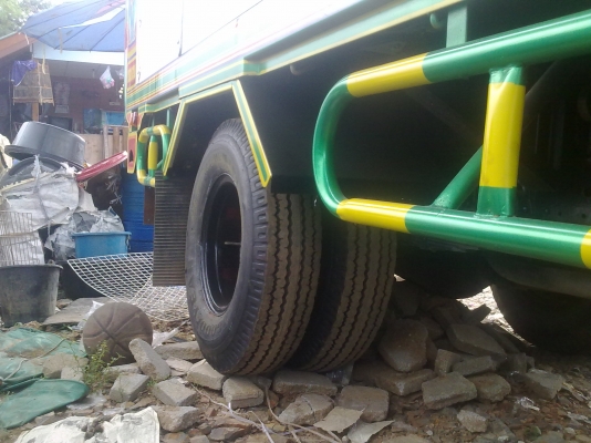 ขายหกล้อดั้ม อีซุ