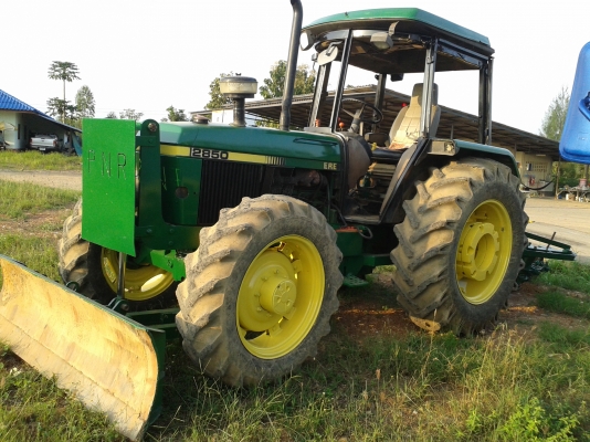 ขายรถไถjohn deer2850