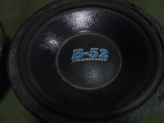 ขายลำโพงตำนาน B 52 12 นิ้วโคงหล่อ ขายลำโพงตำนาน B 52 12 นิ้วโคงหล่อ