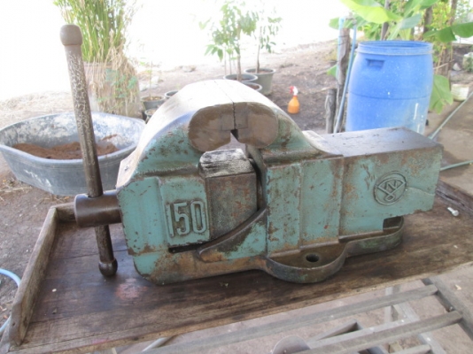 ปากกาจับงานขนาดต่างๆมากมายครับ ปากกาจับงานขนาดต่างๆมากมายครับ