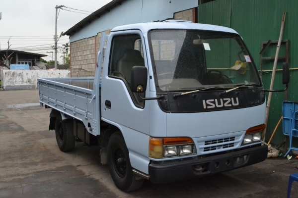ISUZU NKR ปี38 (หัวการ์ตูน)