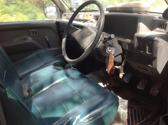 ขาย Cyclone ปี 38 จอโค้ง รถพร้อมใช้ ภาษีขาด 1 เดือน เล่มพร้อม ขาย Cyclone ปี 38 จอโค้ง รถพร้อมใช้ ภาษีขาด 1 เดือน เล่มพร้อม