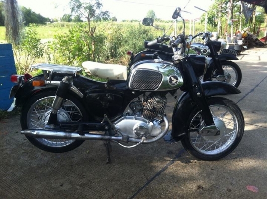 ขายc92 สวยๆ ทะเบียน มีสองคัน สนใจคันไหน โทรสอบถามได้ครับ 49000 ทั้งคู่ครับ 0918759329