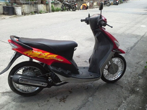 mio ปี 48 สีแดง รถบ้าน สภาพเดิมๆ เครื่องแน่น ไม่หลวม ไม่มีควัน เอกสารครบถ้วน