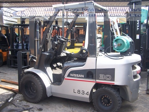 ขายรถ โฟล์คลิฟท์ NISSAN รุ่น ETB-UG1F2 ขนาด 3 ตัน รถ 1,000 ชม.