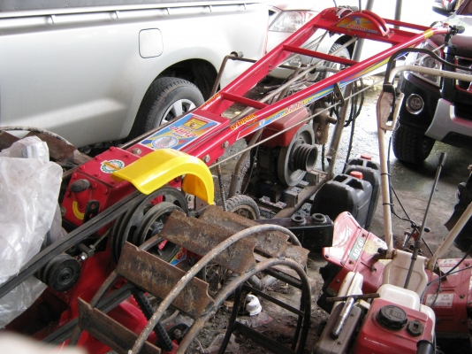 ขายรถใหม่ซื้อมา ลงนาแค่ครั้งเดียว ประมาณ 8 ชั่วโมง  แถม คราด หัวหมู