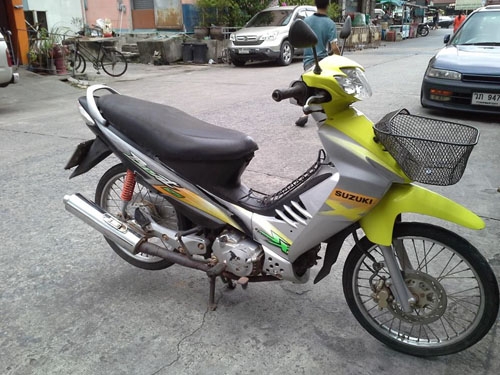 Suzuki best ดิสก์หน้า ปี 48 รถบ้าน เดิมๆ เครื่องแน่น ชุดสีสวย เอกสารครบ ราคาถูกมากๆ