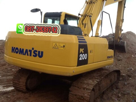 ขาย  แบคโฮ  KOMATSU PC 200-8  เดินเครื่อง  6,6xx ชม