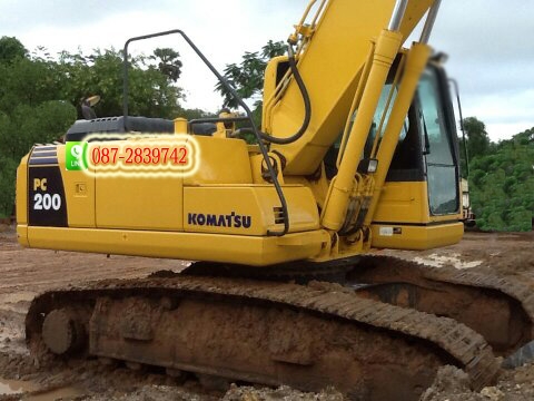 ขาย  แบคโฮ  KOMATSU PC 200-8  เดินเครื่อง  6,6xx ชม