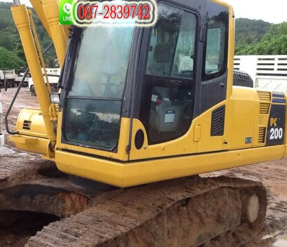 ขาย  แบคโฮ  KOMATSU PC 200-8  เดินเครื่อง  6,6xx ชม