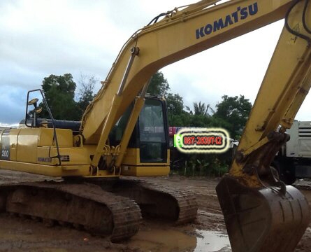 ขาย  แบคโฮ KOMATSU  PC 200-8   เดินเครื่อง 5,5xx  ชม.  ติดไลน์สำหรับหัวกระแทก