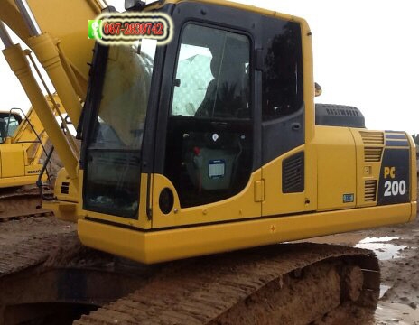 ขาย  แบคโฮ KOMATSU  PC 200-8   เดินเครื่อง 5,5xx  ชม.  ติดไลน์สำหรับหัวกระแทก