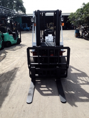 ***ขายรถยกเก่านอกแท้100\%*** NISSAN FD25 เสา3เมตร หิ้ง สนใจสินค้าติดต่อ083-062-0223