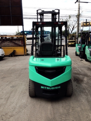 ***ขายรถยกเก่านอกแท้100\%*** MITSUBISHI GRANDIA FG30 เสาสูง4เมตร หิ้ง(งาเทได้)สนใจสินค้าติดต่อ083-062-0223