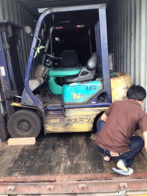 ***ขายรถยกเก่านอกแท้100\%***KOMATSU FD15-16 เสาสูง3เมตร สนใจสินค้า ติดต่อ083-062-0223 ***ขายรถยกเก่านอกแท้100\%***KOMATSU FD15-16 เสาสูง3เมตร สนใจสินค้า ติดต่อ083-062-0223