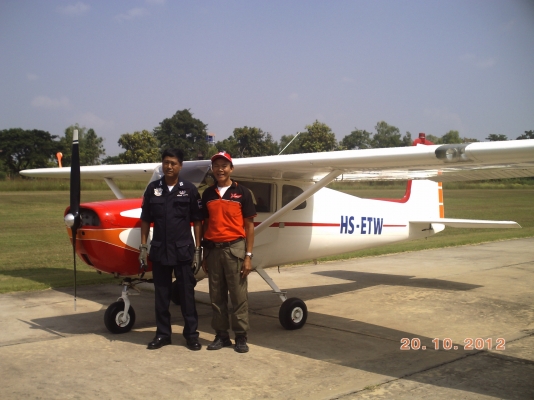 เครื่องบิน cessna 150B เครื่องบิน cessna 150B