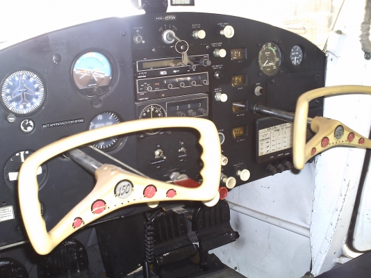 เครื่องบิน cessna 150B เครื่องบิน cessna 150B