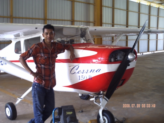 เครื่องบิน cessna 150B เครื่องบิน cessna 150B