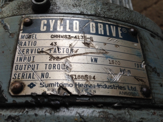 ขายมอเตอร์เกียร์ Cyclo drive Sumitomo 3 HP. 380V อัตราทด 1:43 มีเบรคในตัว สภาพสวย มี 2 ตัวครับ ขายมอเตอร์เกียร์ Cyclo drive Sumitomo 3 HP. 380V อัตราทด 1:43 มีเบรคในตัว สภาพสวย มี 2 ตัวครับ