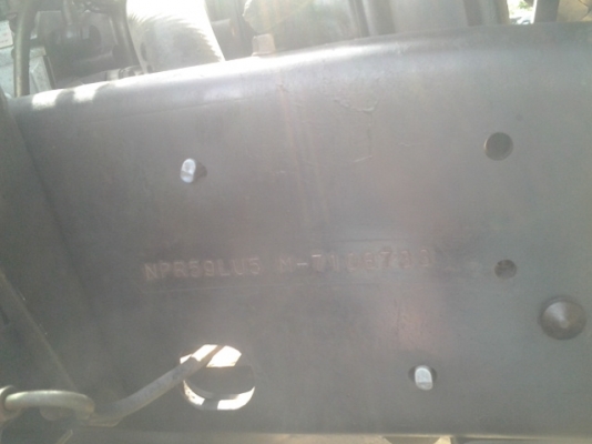 NPR 115 F หลัง ยาง8.25ยางหน้า 90 \%